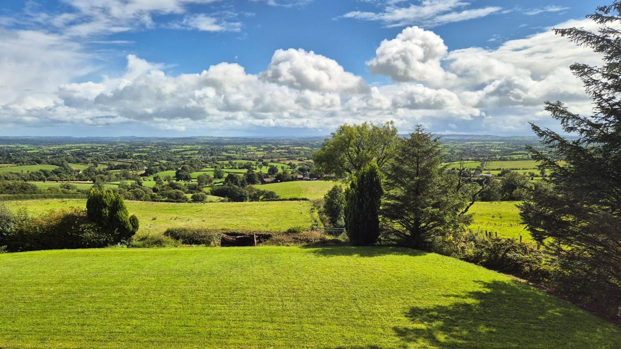 Golden Hill Guest House Omagh Exterior foto